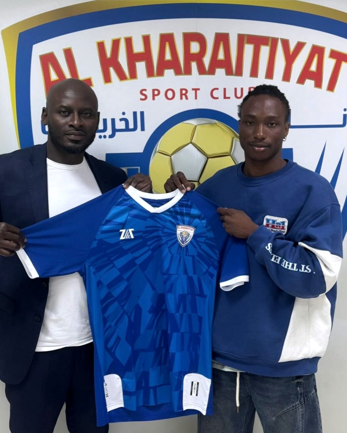 Remise du maillot d'Al-Kharaitiyat